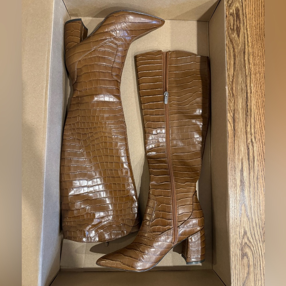 NWT Marc Fisher Boots (brown croc)
